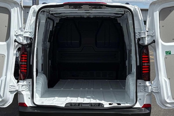 Used Volkswagen Transporter 2025 for sale - 76274592: Photo 9