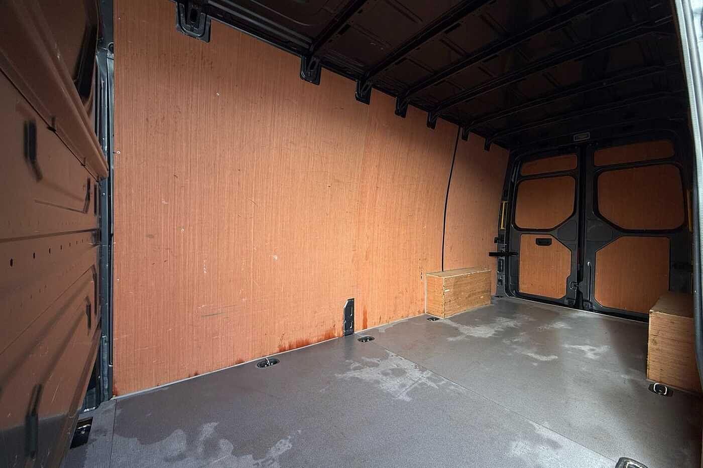 Used Volkswagen Crafter 2025 for sale - 77340734: Photo 37