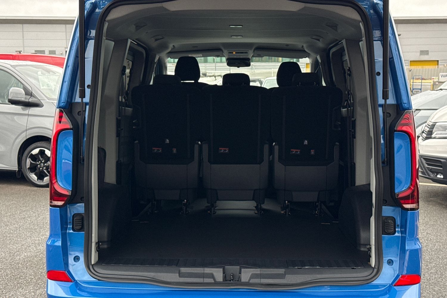 Used Volkswagen Transporter 2025 for sale - 78016301: Photo 7