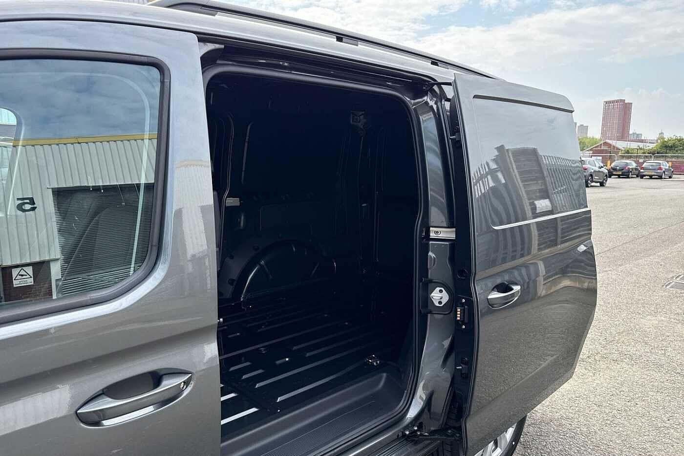 Used Volkswagen Caddy Maxi 2025 for sale - 77020273: Photo 45