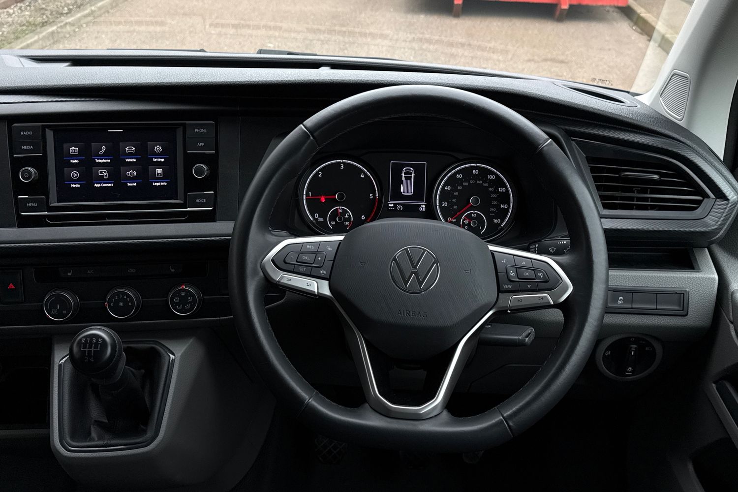 Used Volkswagen Transporter 2024 for sale - 77812607: Photo 17