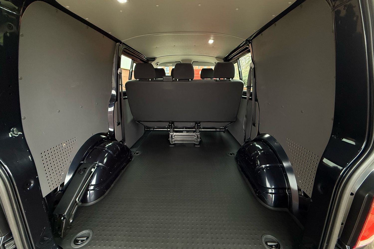 Used Volkswagen Transporter 2024 for sale - 77812607: Photo 38