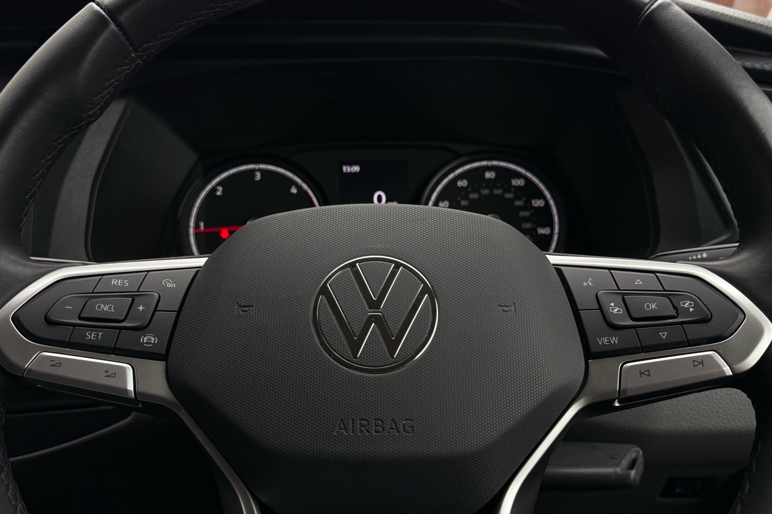 Used Volkswagen Transporter 2024 for sale - 77812607: Photo 59