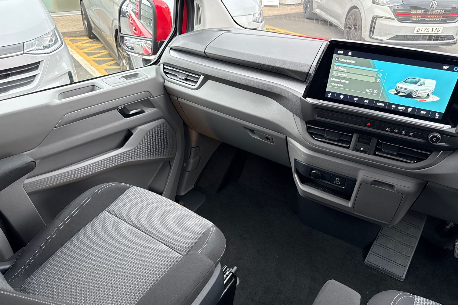 Used Volkswagen Transporter 2025 for sale - 78168569: Photo 48