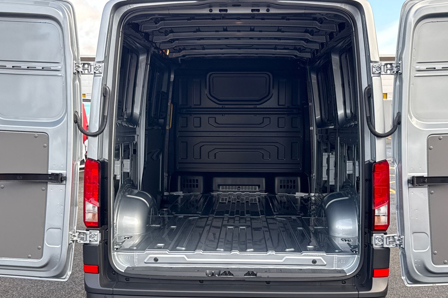 Used Volkswagen Crafter 2025 for sale - 76576284: Photo 6