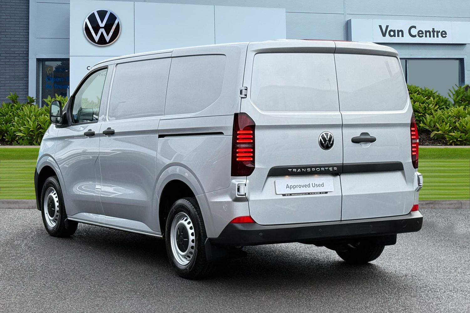 Used Volkswagen Transporter 2025 for sale - 77051531: Photo 2