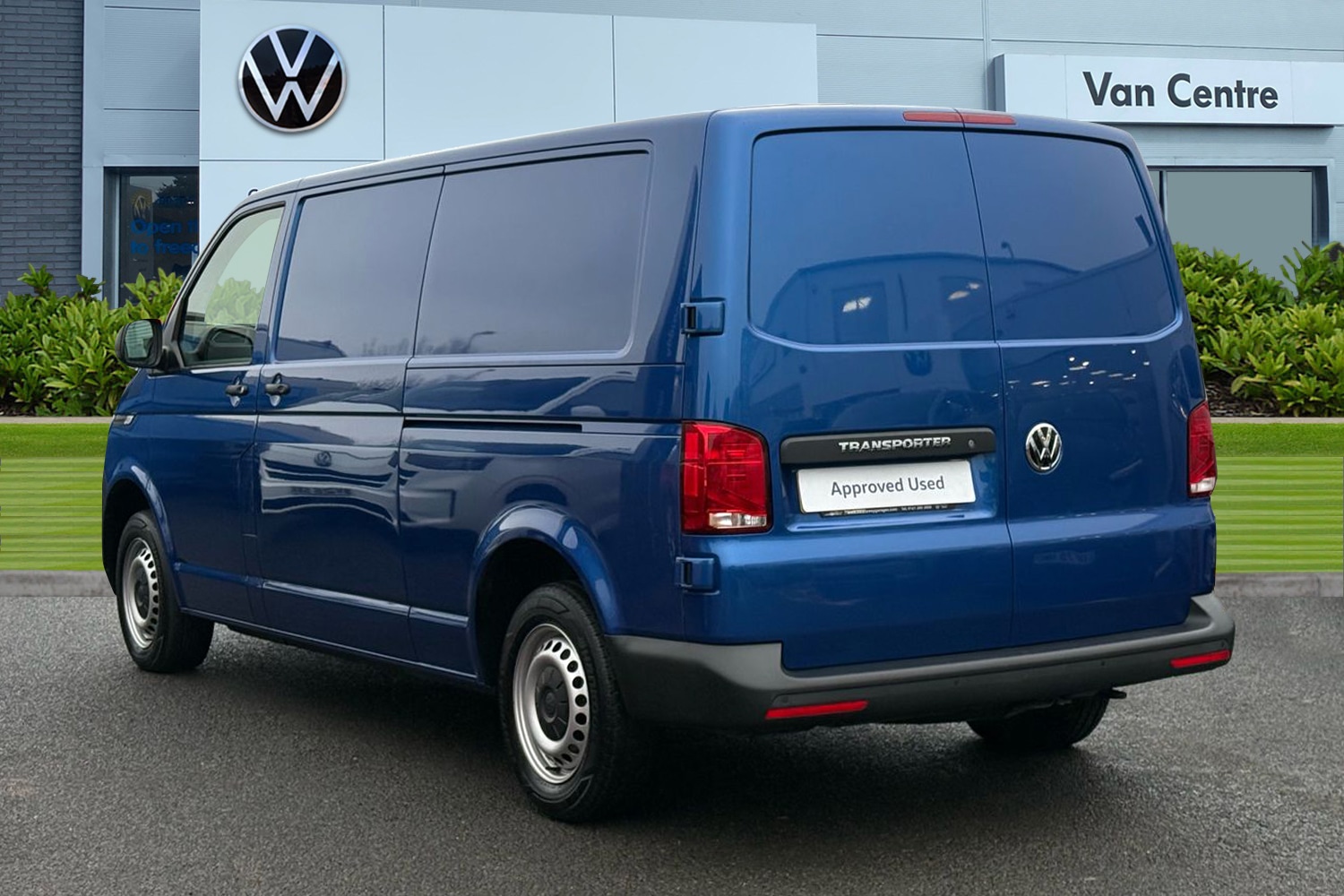 Used Volkswagen Transporter 2024 for sale - 77334430: Photo 2