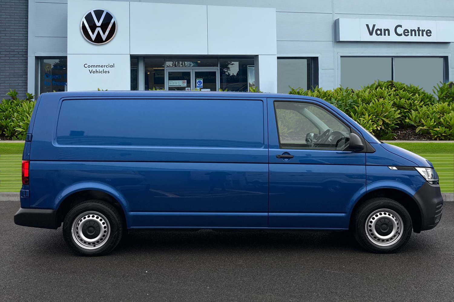 Used Volkswagen Transporter 2024 for sale - 77334430: Photo 3