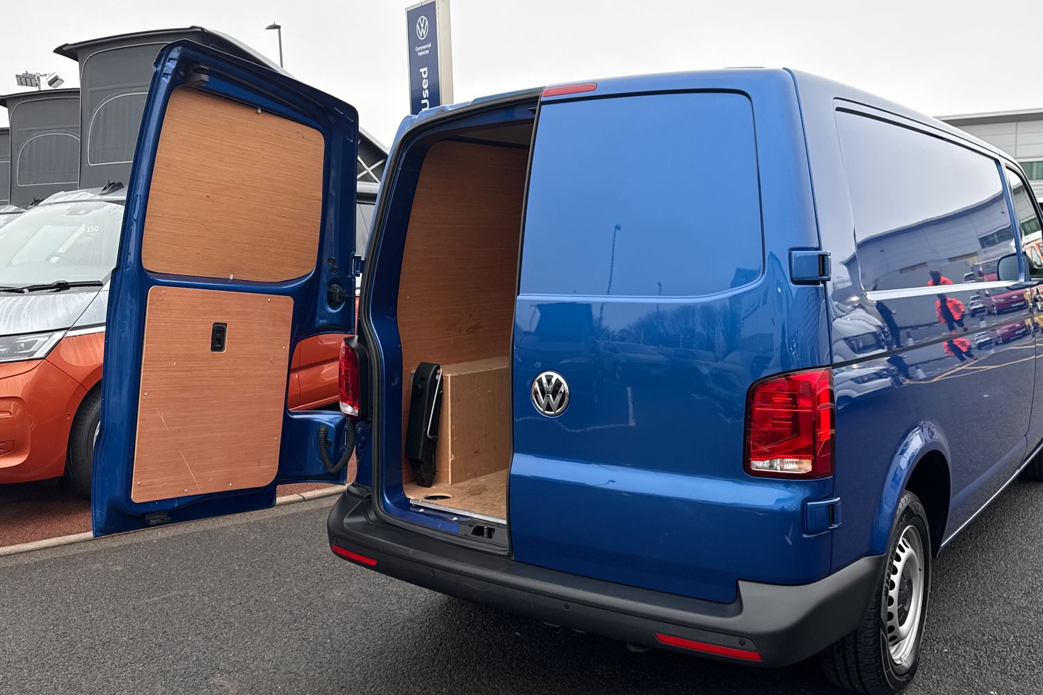 Used Volkswagen Transporter 2024 for sale - 77334430: Photo 40