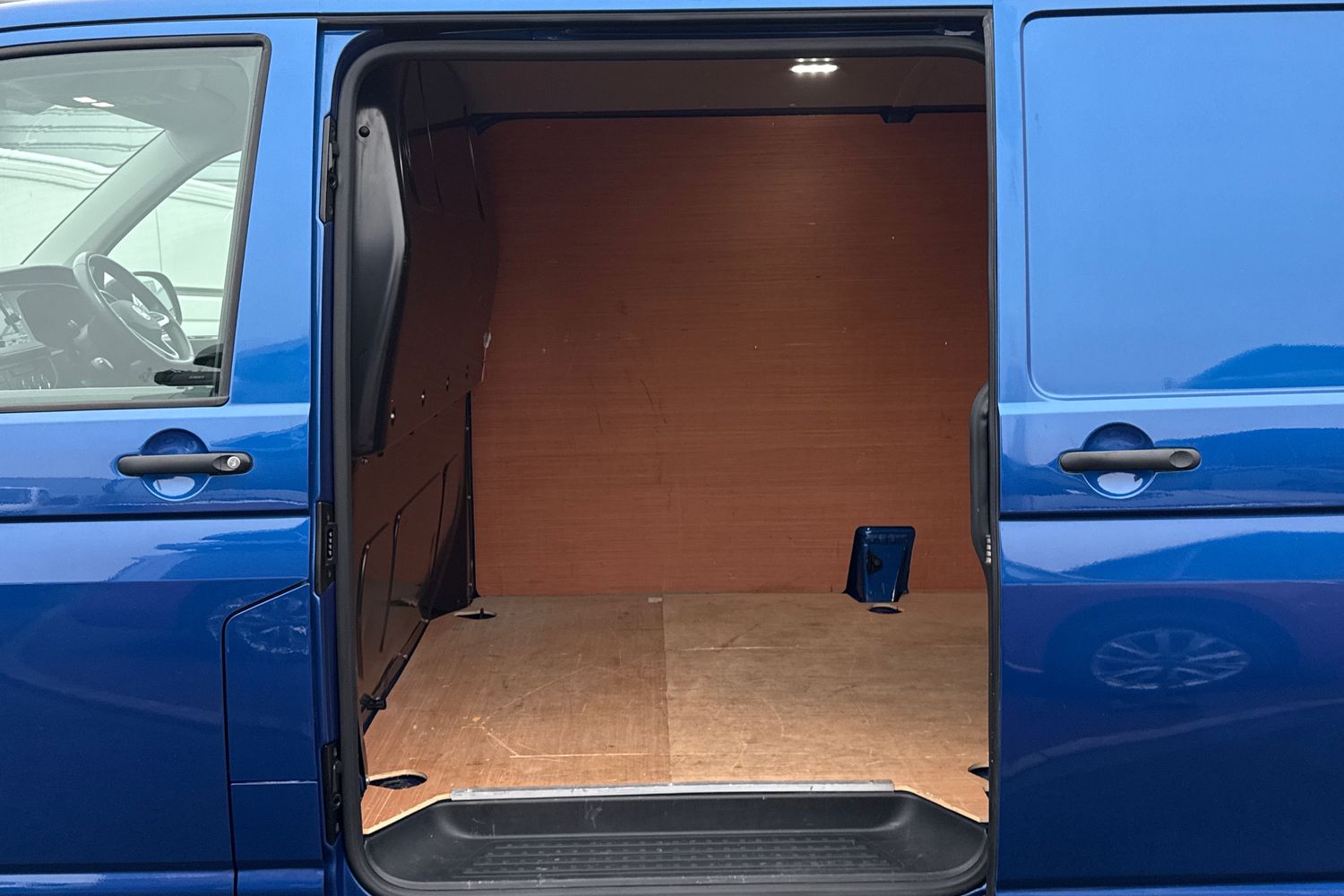 Used Volkswagen Transporter 2024 for sale - 77334430: Photo 50