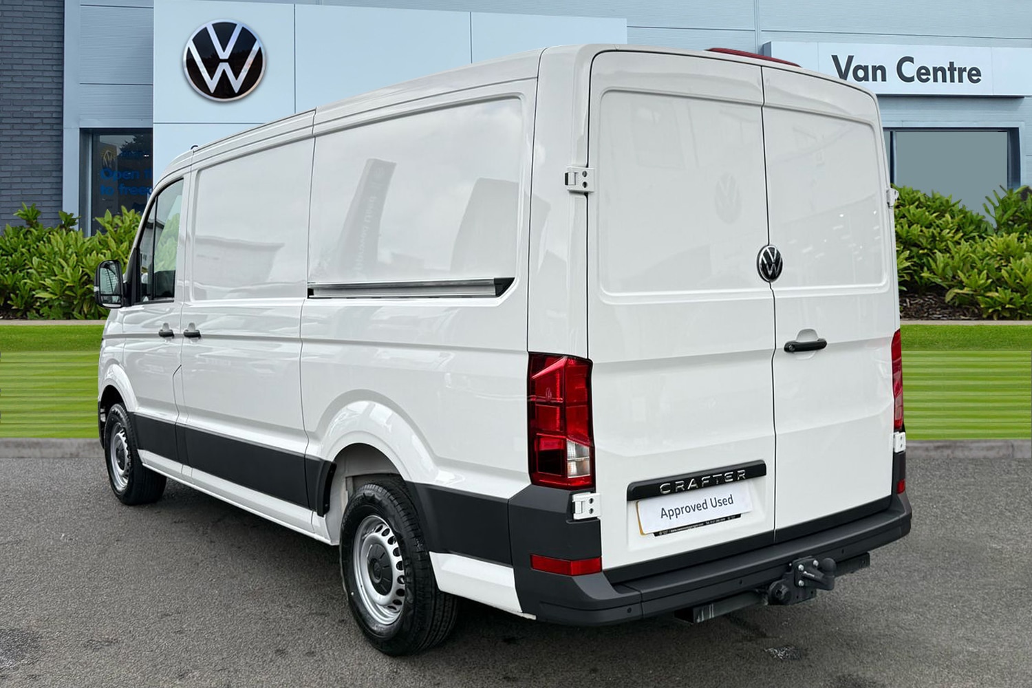 Used Volkswagen Crafter 2025 for sale - 76520055: Photo 2