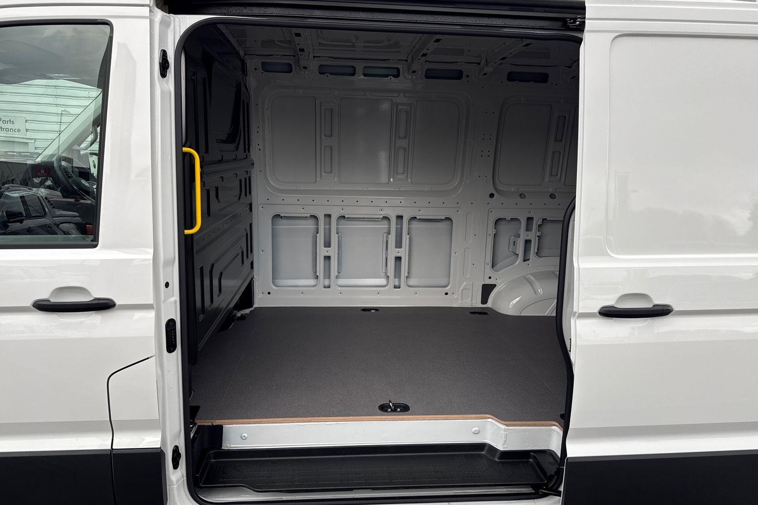 Used Volkswagen Crafter 2025 for sale - 76520055: Photo 48