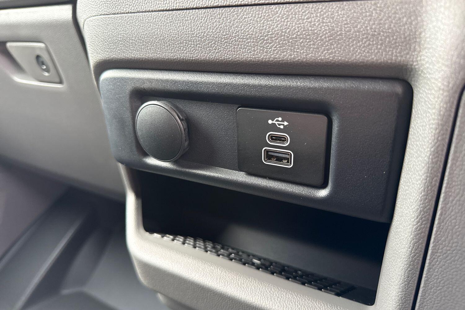 Used Volkswagen Transporter 2025 for sale - 78107463: Photo 59