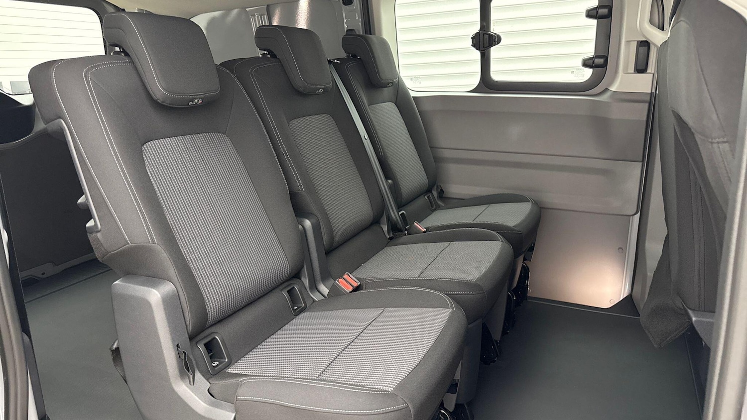 Used Volkswagen Transporter 2025 for sale - 78055856: Photo 9