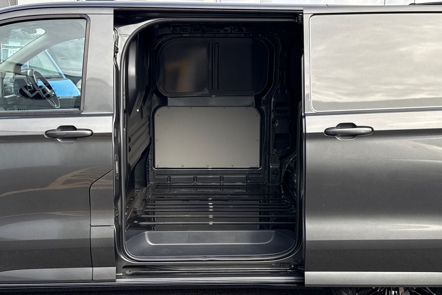 Used Volkswagen Transporter 2025 for sale - 76509091: Photo 50