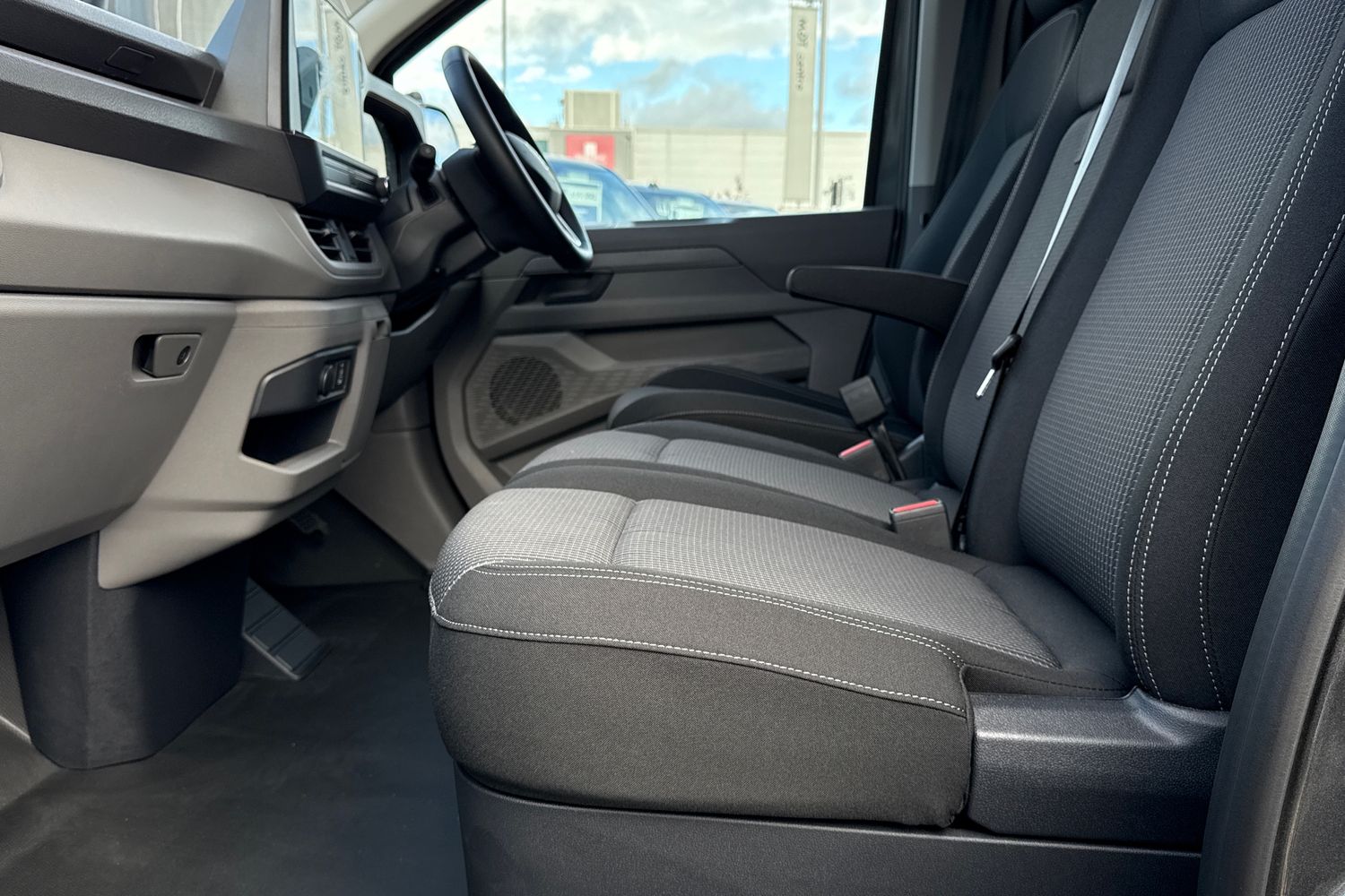 Used Volkswagen Transporter 2025 for sale - 76509091: Photo 51