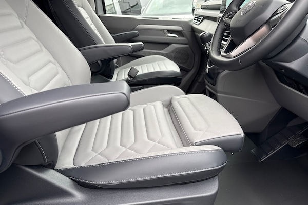 Used Volkswagen Transporter 2025 for sale - 76298745: Photo 43
