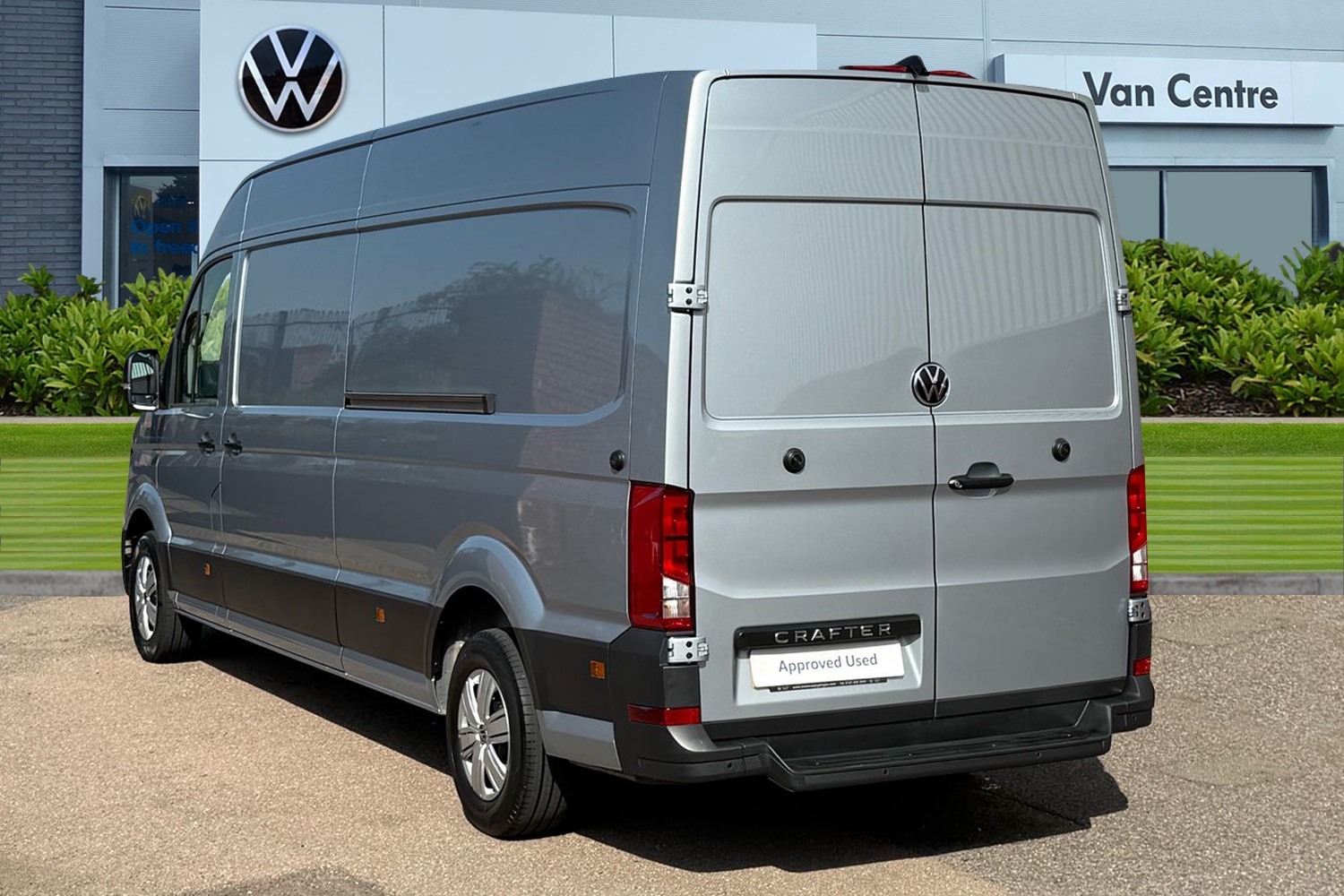 Used Volkswagen Crafter 2025 for sale - 78168453: Photo 2