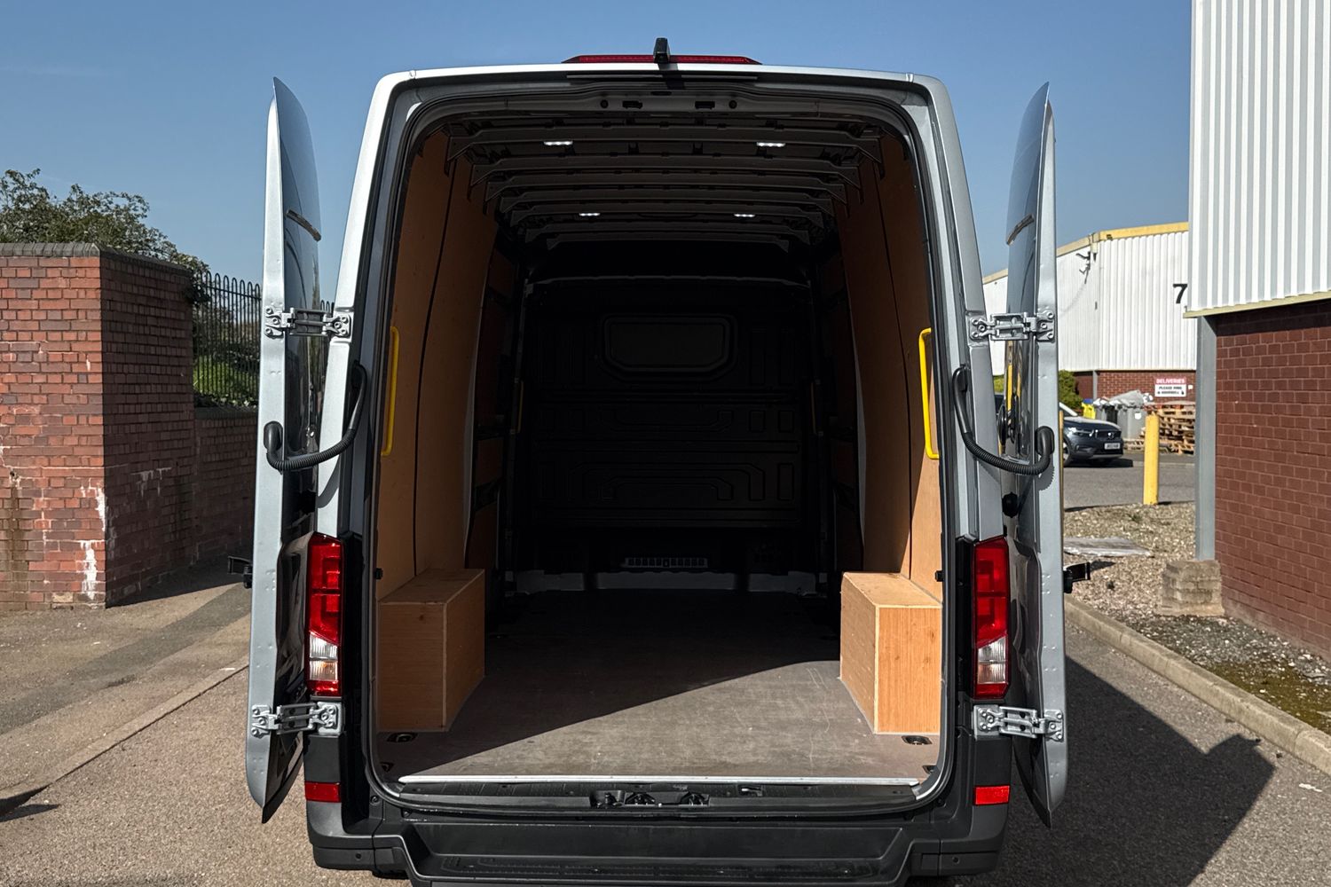 Used Volkswagen Crafter 2025 for sale - 78168453: Photo 6