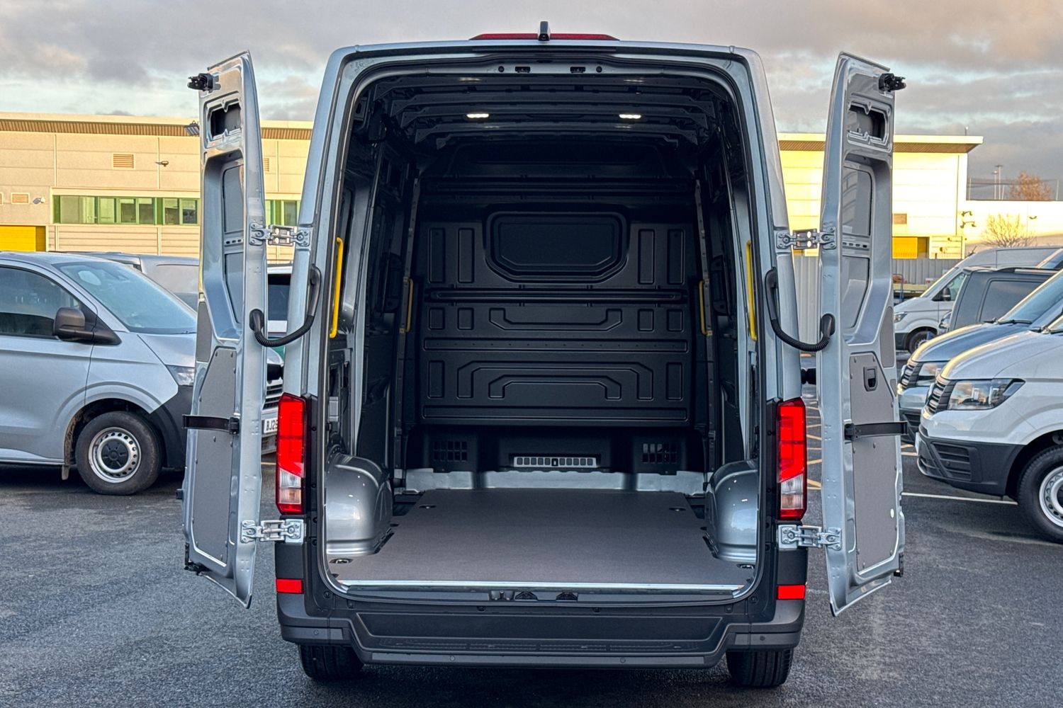 Used Volkswagen Crafter 2025 for sale - 77562749: Photo 41