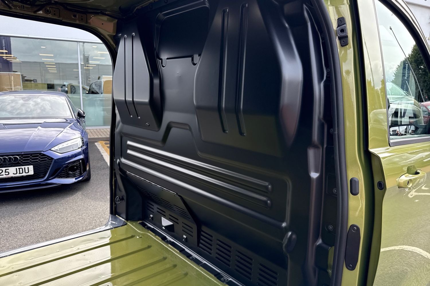 Used Volkswagen Transporter 2025 for sale - 76847871: Photo 30