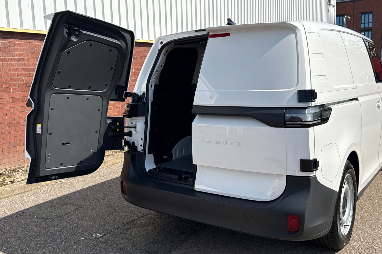 Used Volkswagen ID.Buzz 2024 for sale - 78168573: Photo 39