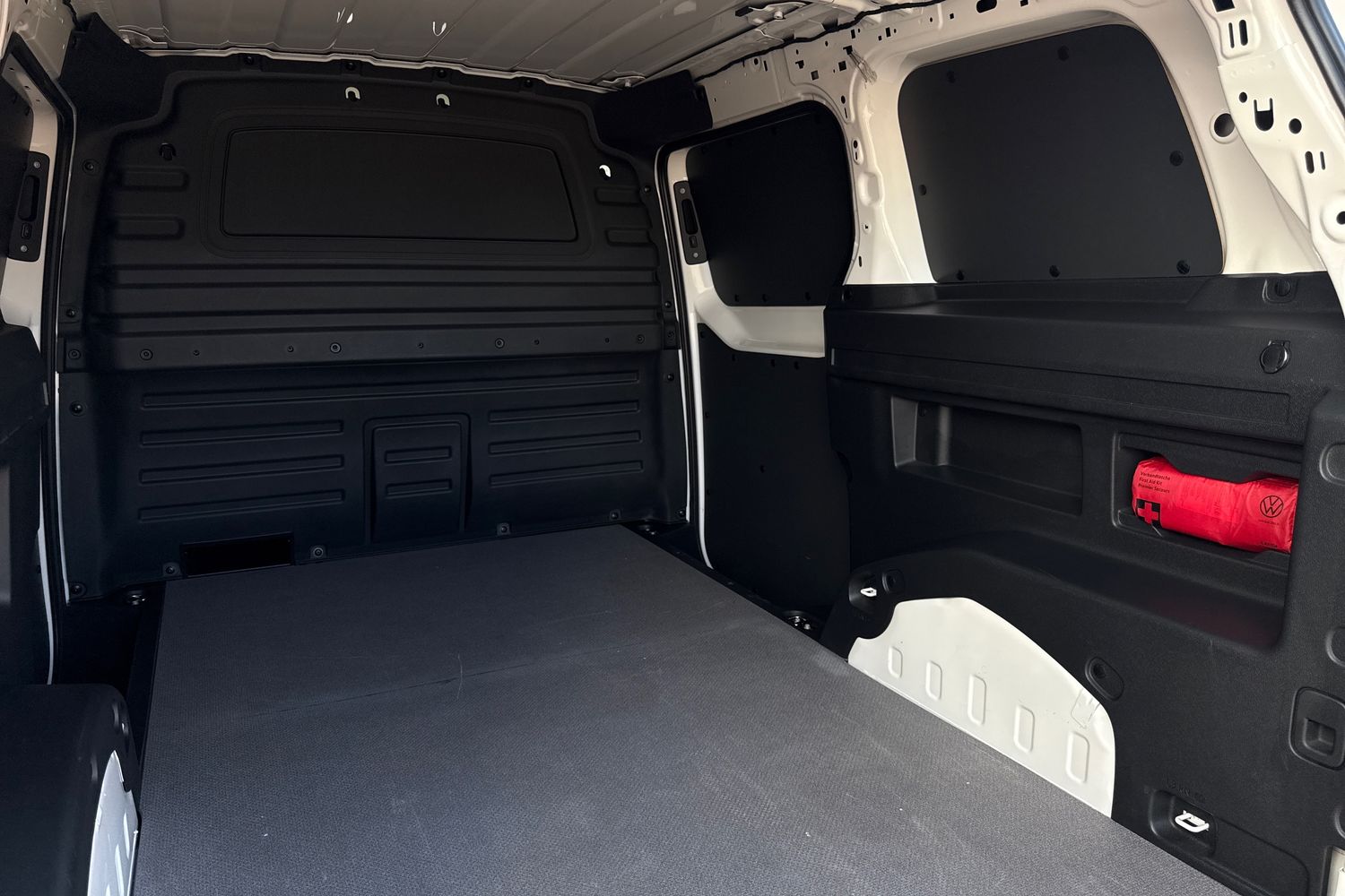 Used Volkswagen ID.Buzz 2024 for sale - 78168573: Photo 44