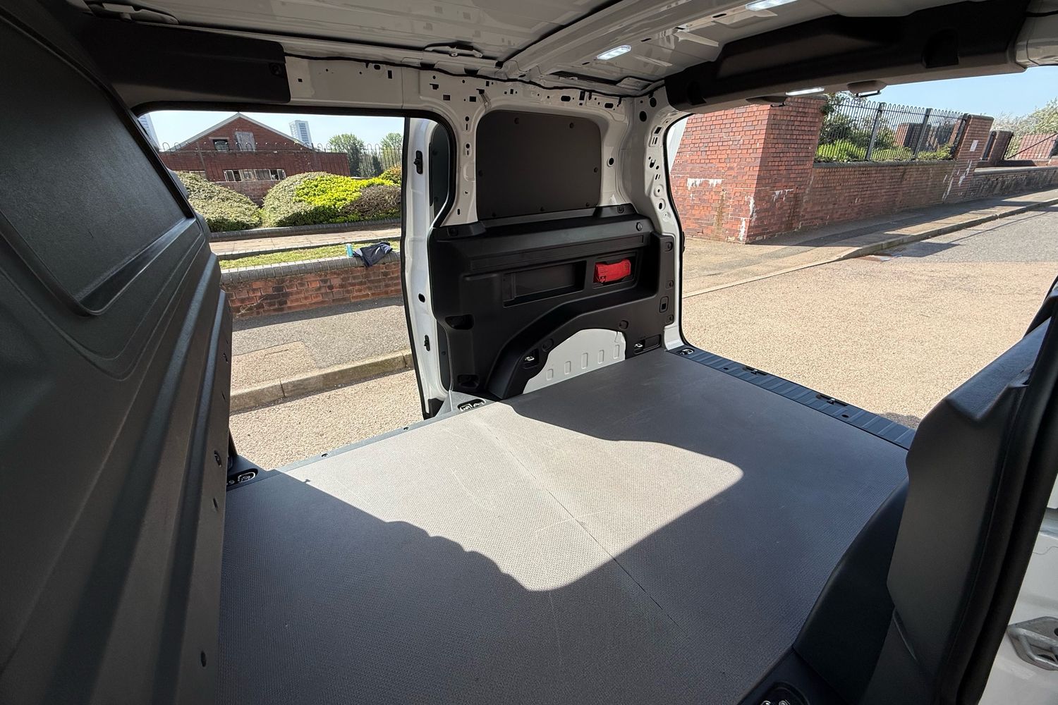 Used Volkswagen ID.Buzz 2024 for sale - 78168573: Photo 46