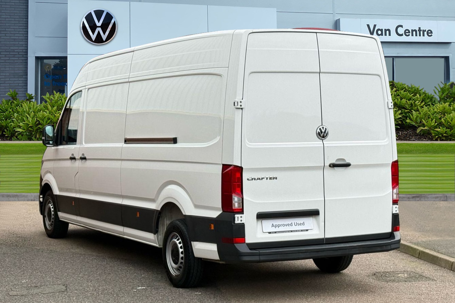 Used Volkswagen Crafter 2023 for sale - 77943684: Photo 2