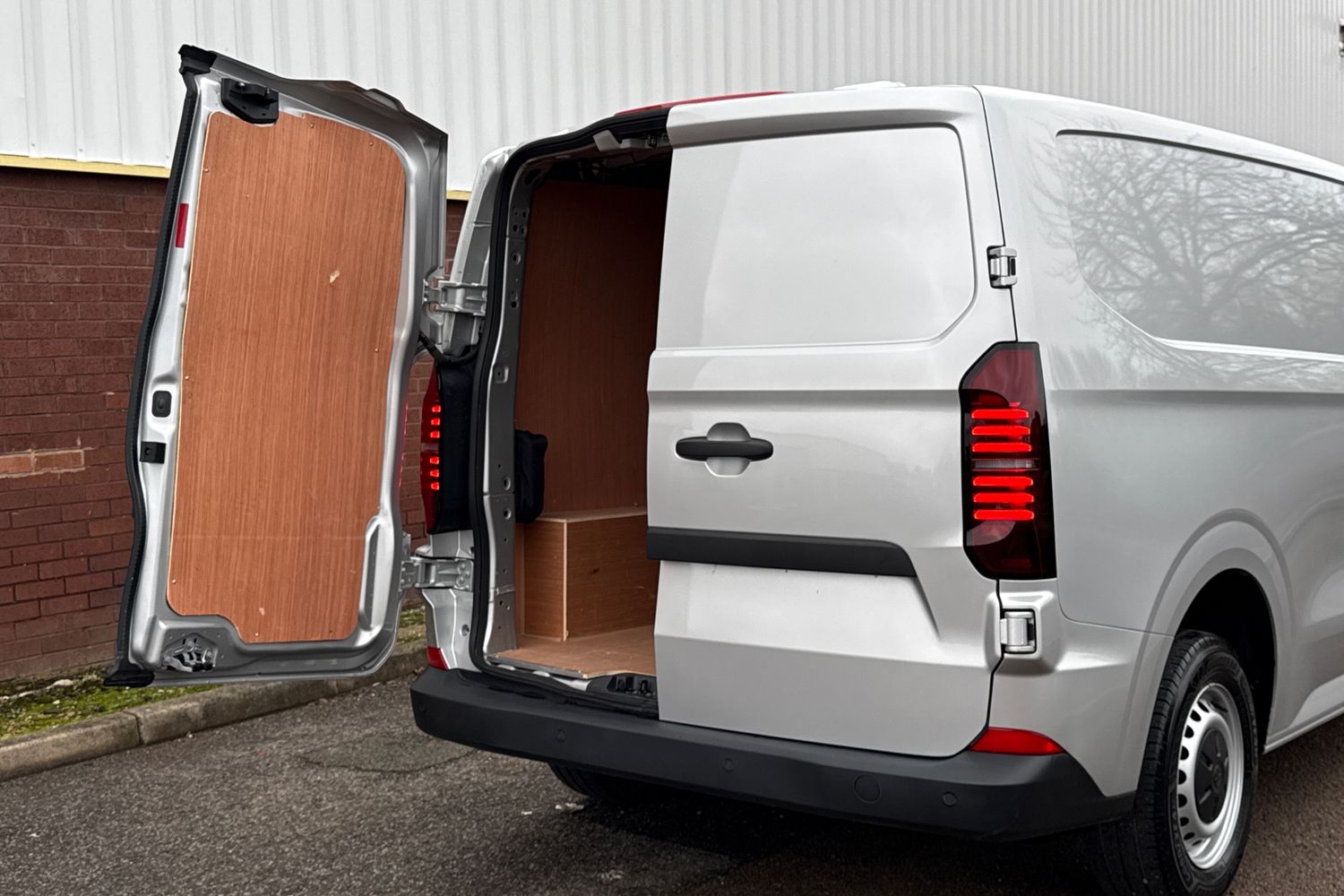 Used Volkswagen Transporter 2025 for sale - 77415272: Photo 40