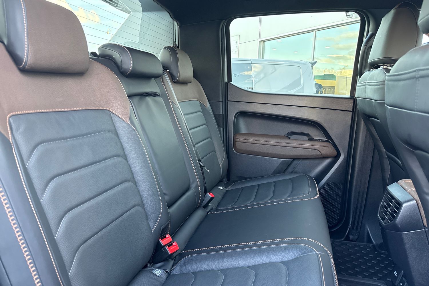 Used Volkswagen Amarok 2025 for sale - 76401632: Photo 58