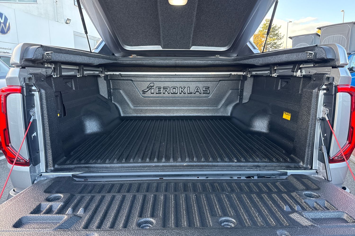 Used Volkswagen Amarok 2025 for sale - 76401632: Photo 9