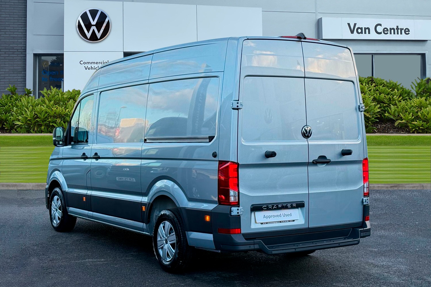 Used Volkswagen Crafter 2025 for sale - 76922983: Photo 2