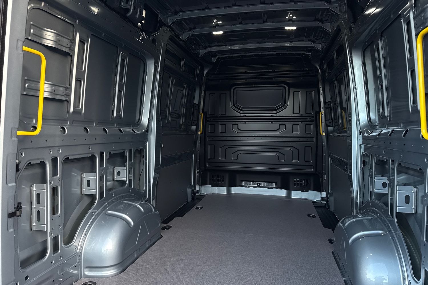 Used Volkswagen Crafter 2025 for sale - 76922983: Photo 41