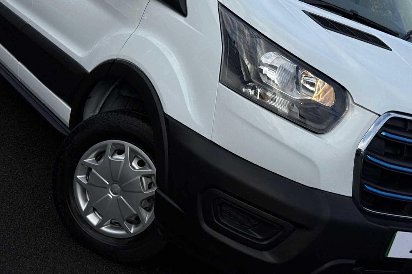 Used Ford E-Transit 2024 for sale - 77733613: Photo 29