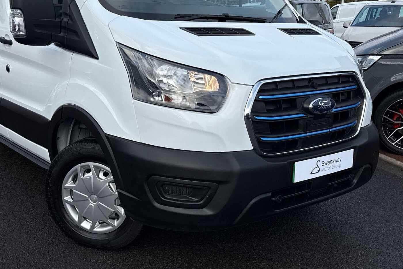 Used Ford E-Transit 2024 for sale - 77733613: Photo 30