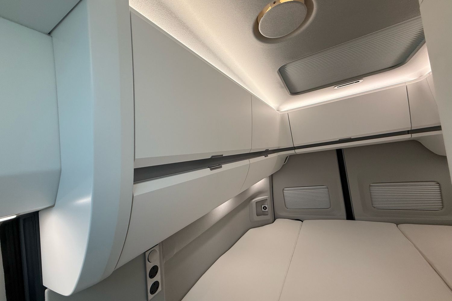 Used Volkswagen California 2025 for sale - 77829380: Photo 46