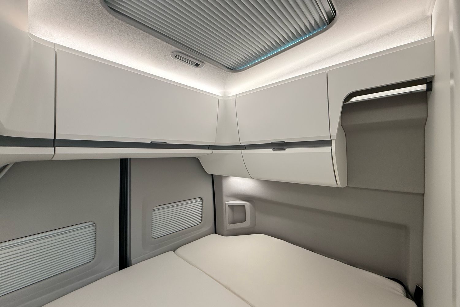 Used Volkswagen California 2025 for sale - 77829380: Photo 48