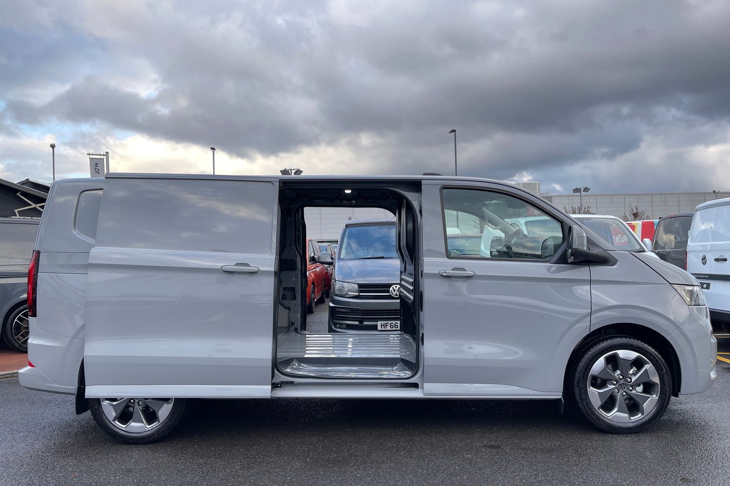 Used Volkswagen Transporter 2025 for sale - 76516023: Photo 57