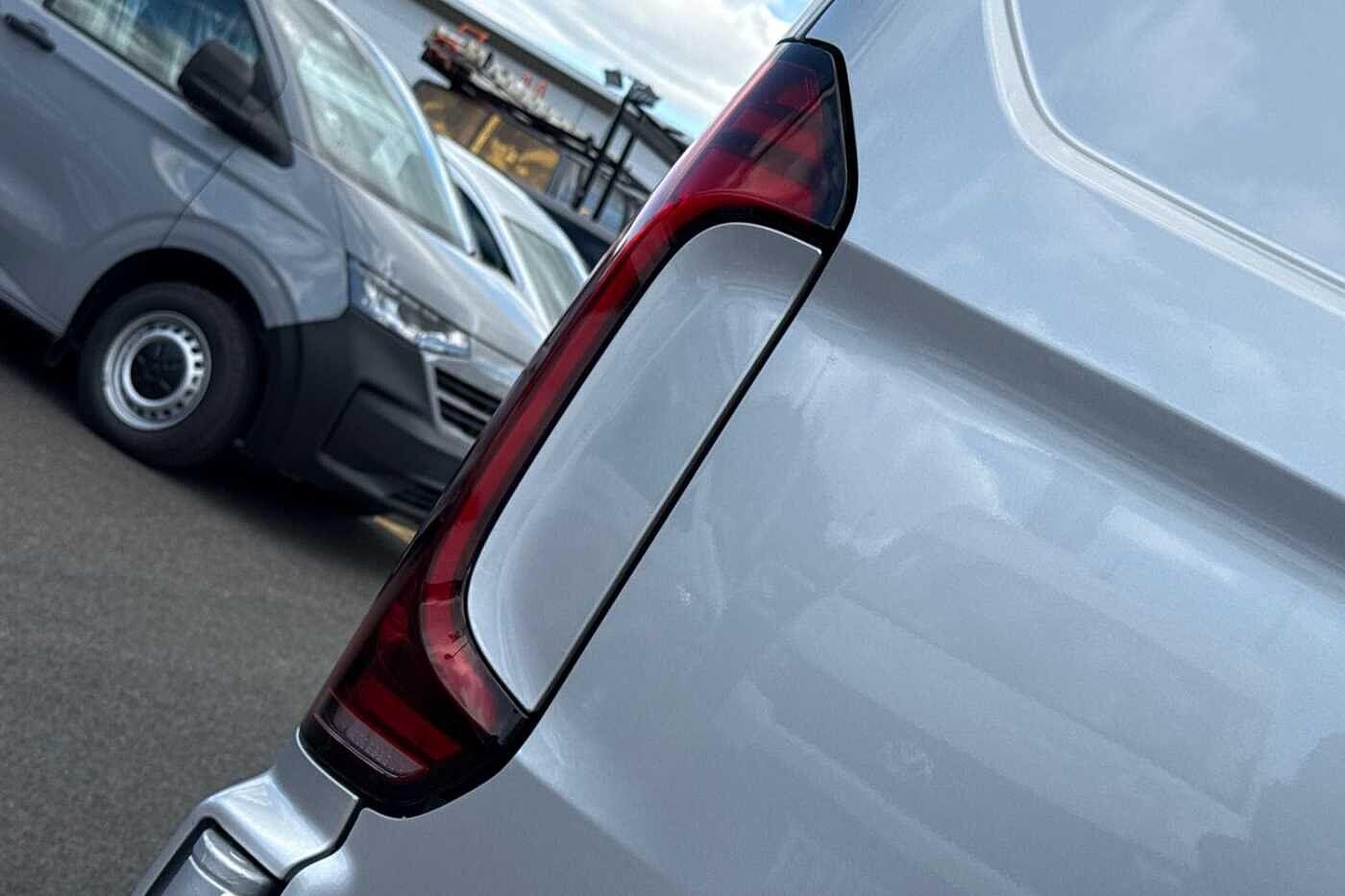 Used Volkswagen Transporter 2025 for sale - 77355438: Photo 32