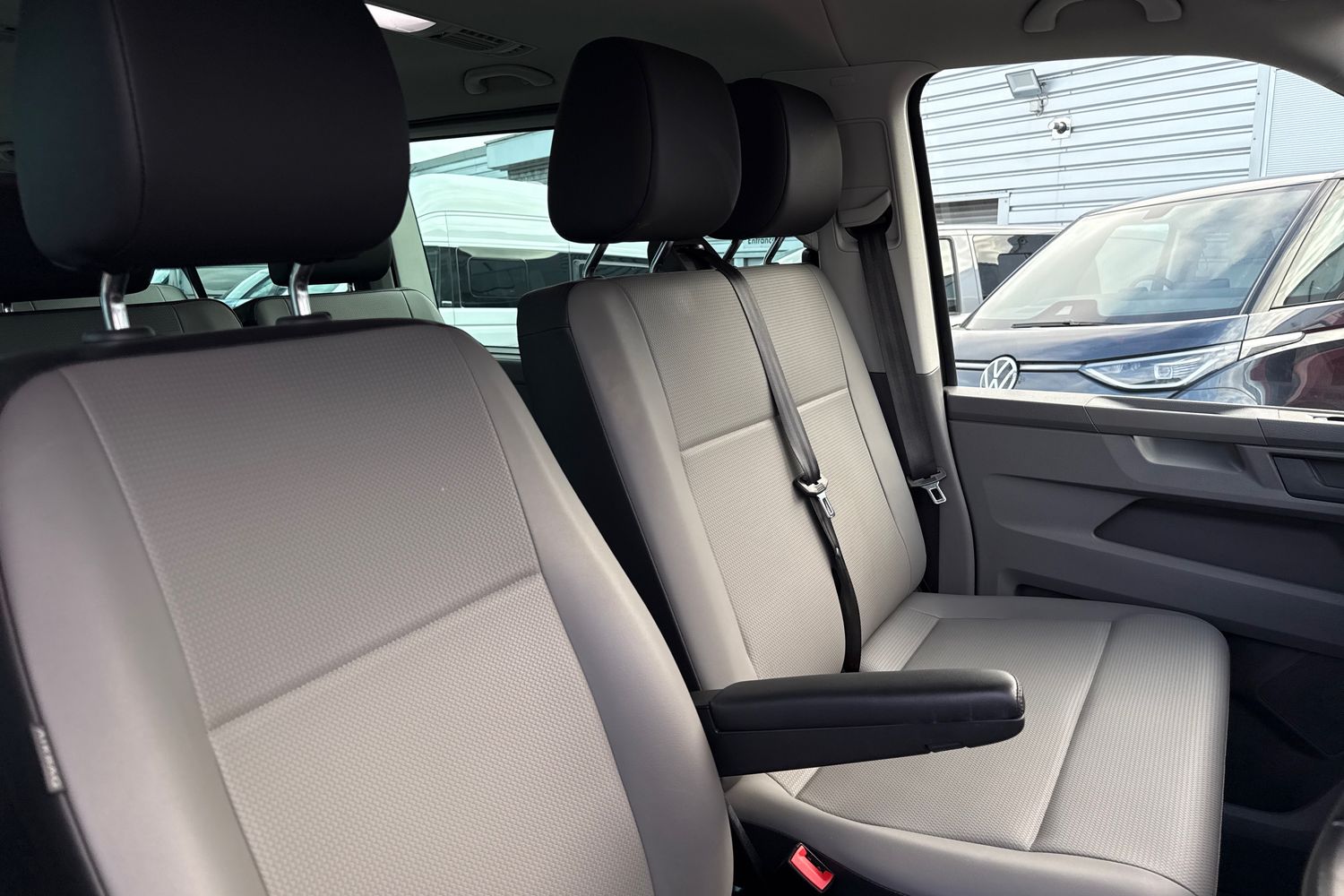 Used Volkswagen Transporter Shuttle 2023 for sale - 77676691: Photo 24