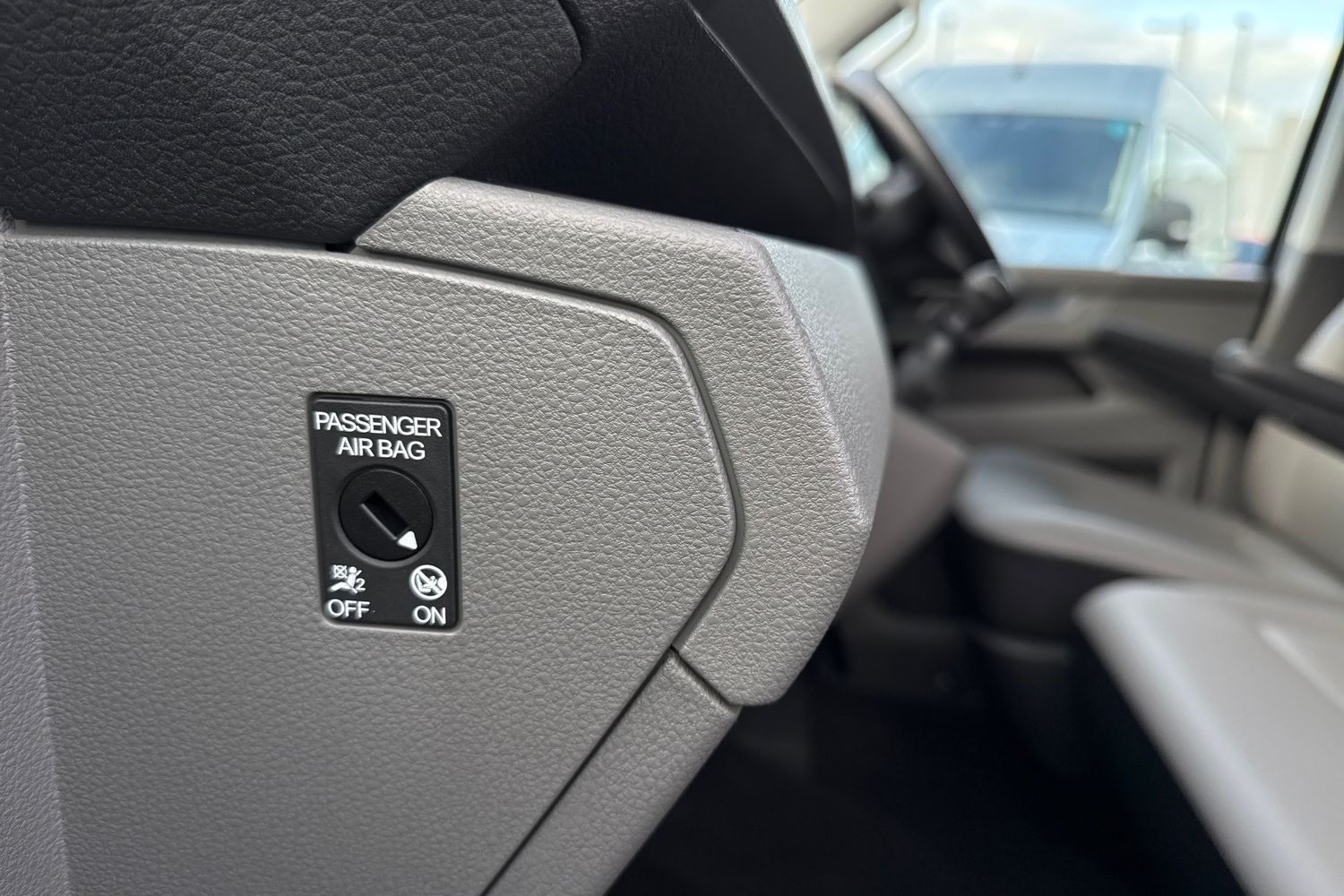 Used Volkswagen Transporter Shuttle 2023 for sale - 77676691: Photo 40