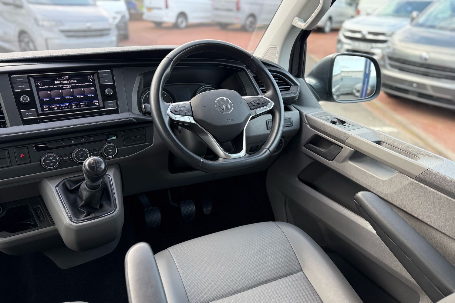 Used Volkswagen Transporter Shuttle 2023 for sale - 77676691: Photo 43