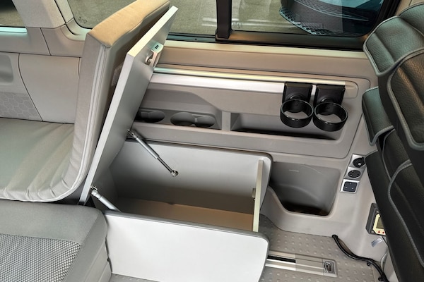 Used Volkswagen California 2018 for sale - 76205375: Photo 51