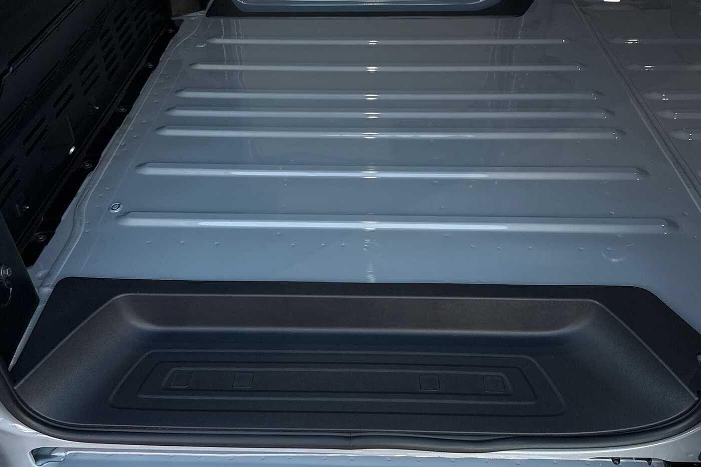 Used Volkswagen Transporter 2025 for sale - 77211494: Photo 46