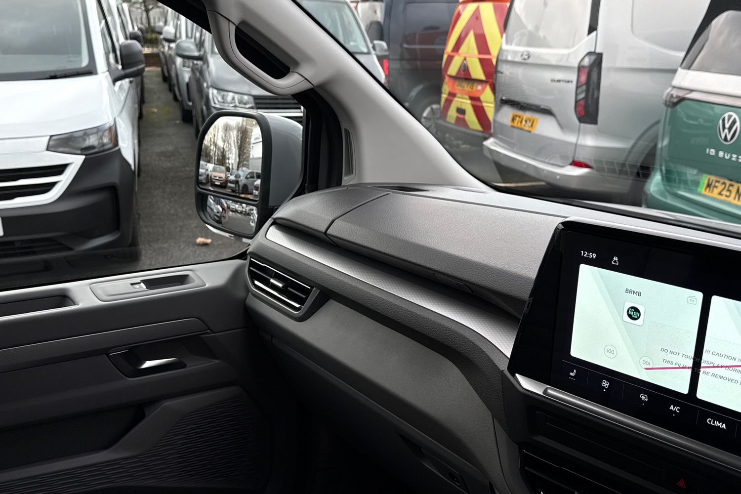 Used Volkswagen Transporter 2025 for sale - 77179128: Photo 14