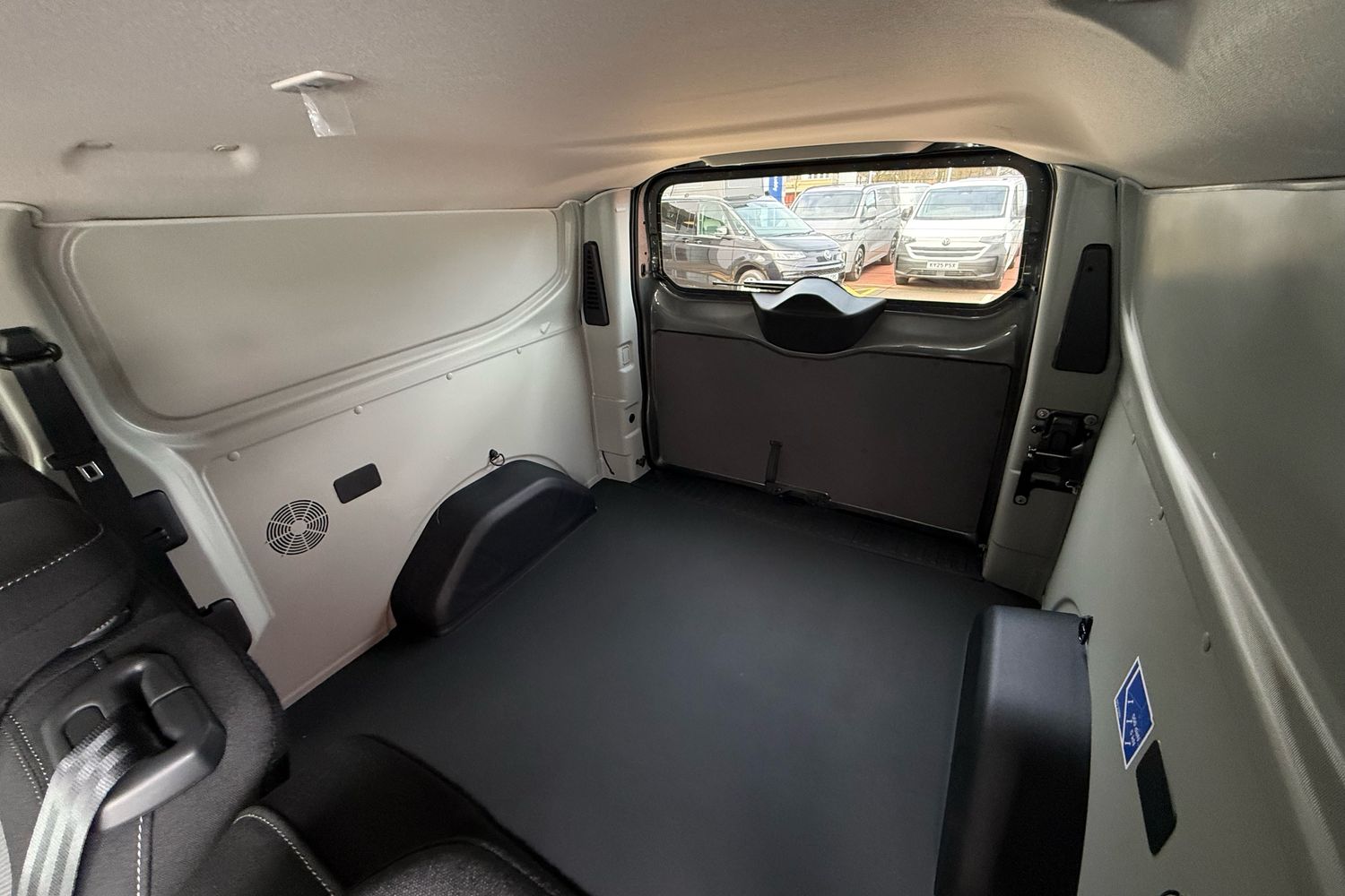 Used Volkswagen Transporter 2025 for sale - 77728792: Photo 44