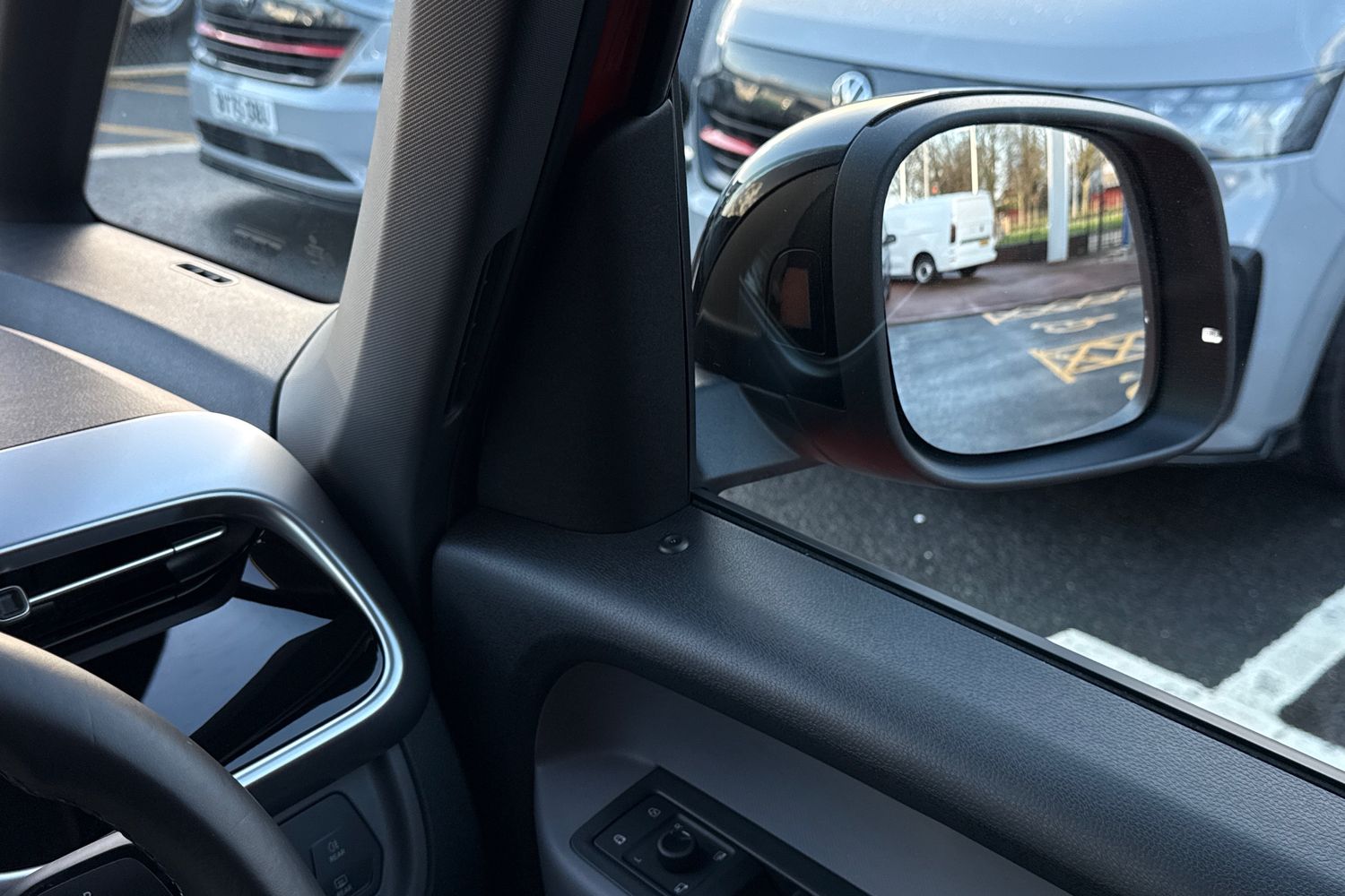 Used Volkswagen ID.Buzz 2025 for sale - 76902582: Photo 17