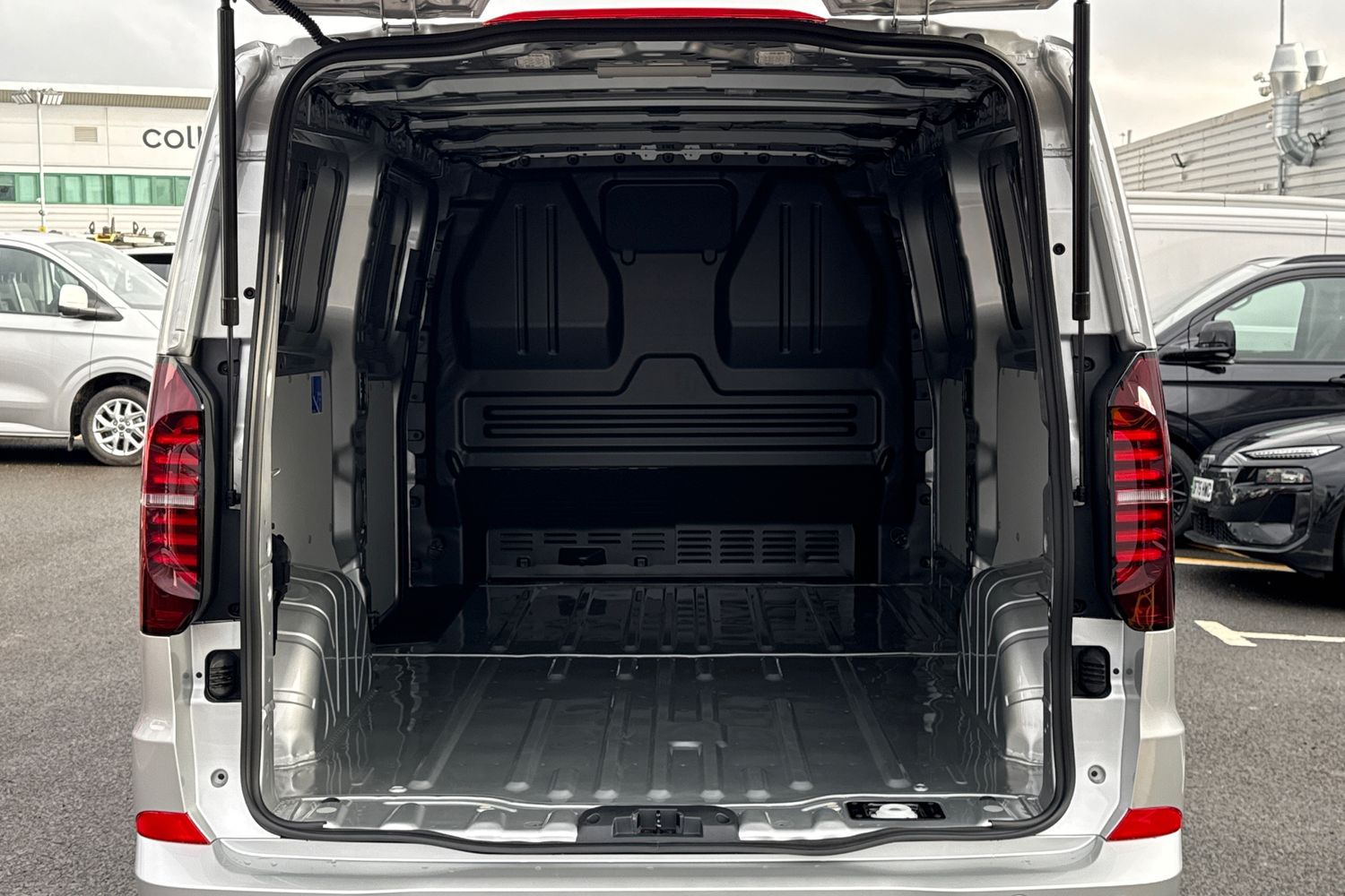 Used Volkswagen Transporter 2025 for sale - 77446466: Photo 6