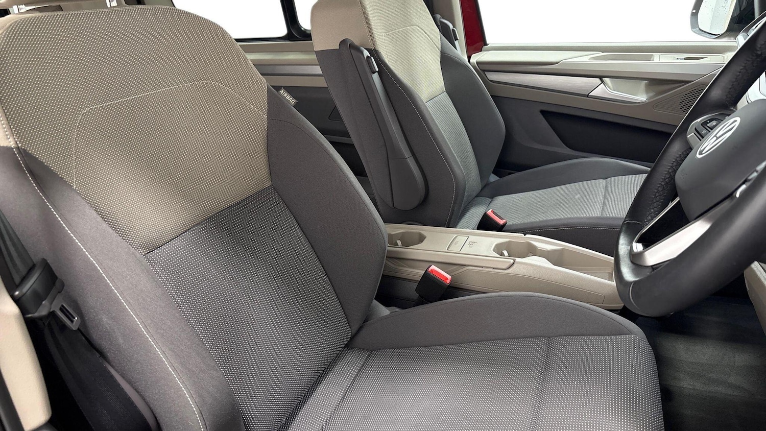 Used Volkswagen Multivan 2025 for sale - 76374685: Photo 10